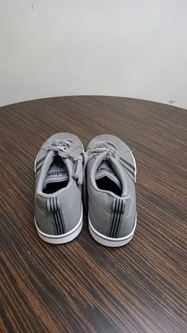 ADIDAS JOGGERS & SNEAKERS - 06 PCS