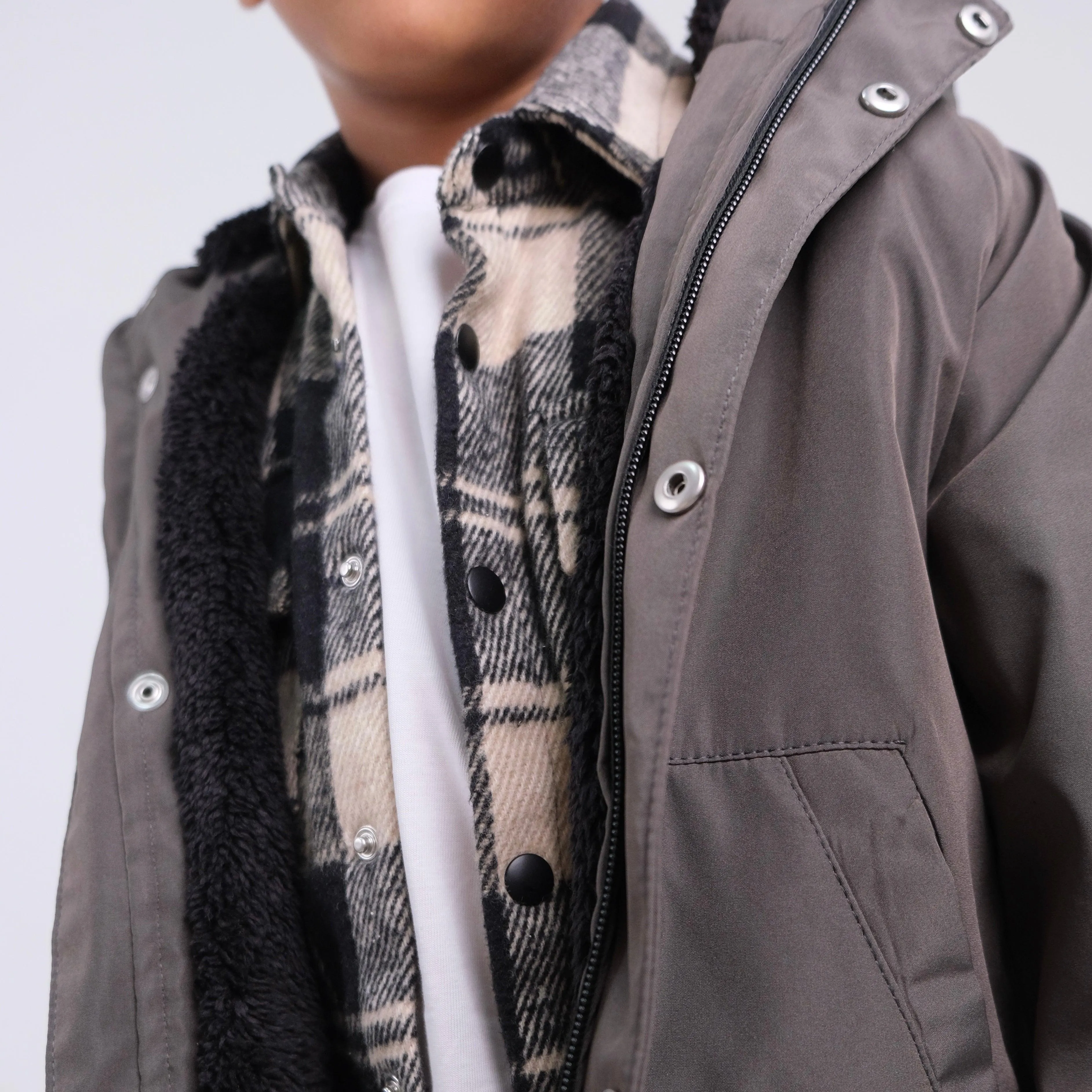 Long-Sleeved Grey Checkered Shirt
