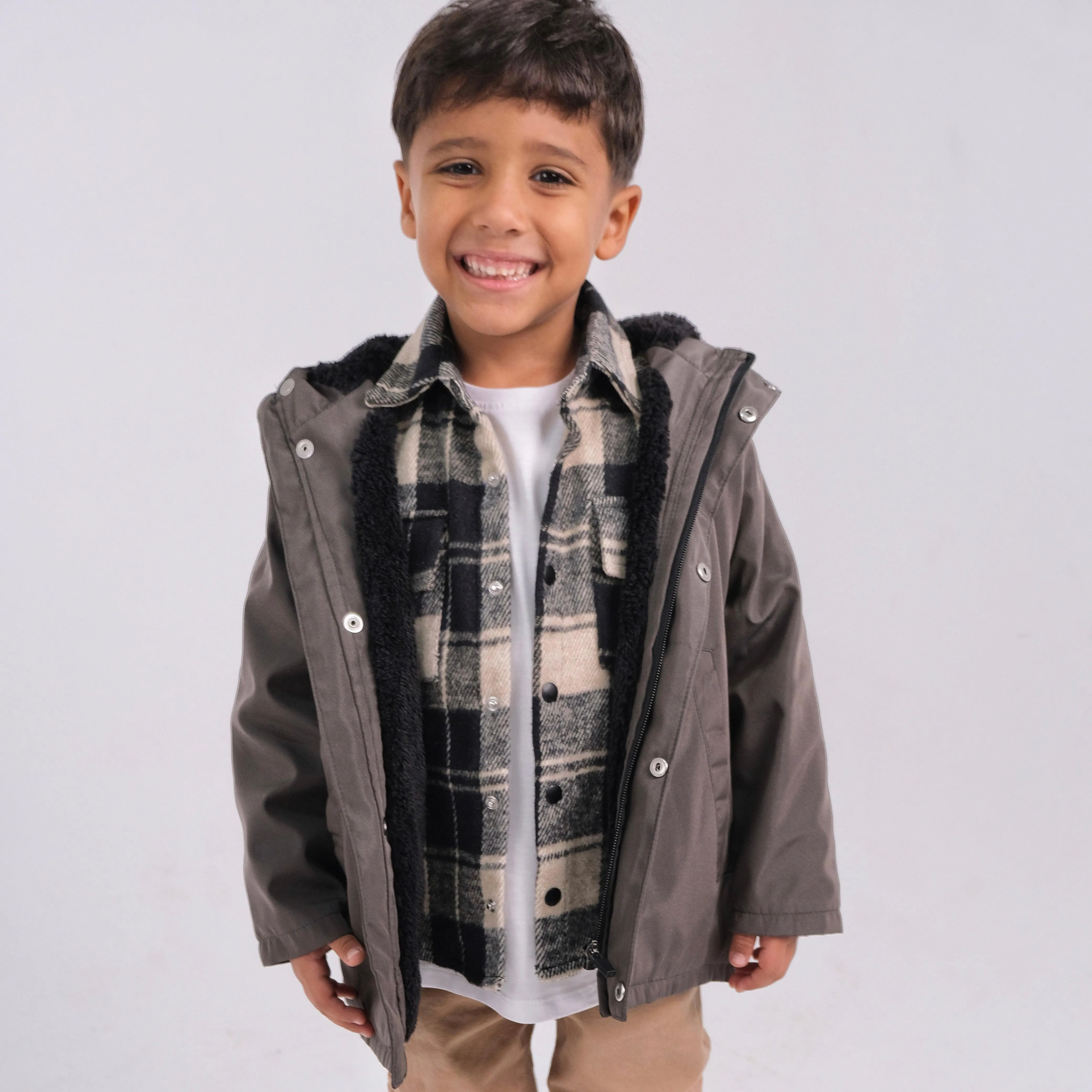 Long-Sleeved Grey Checkered Shirt