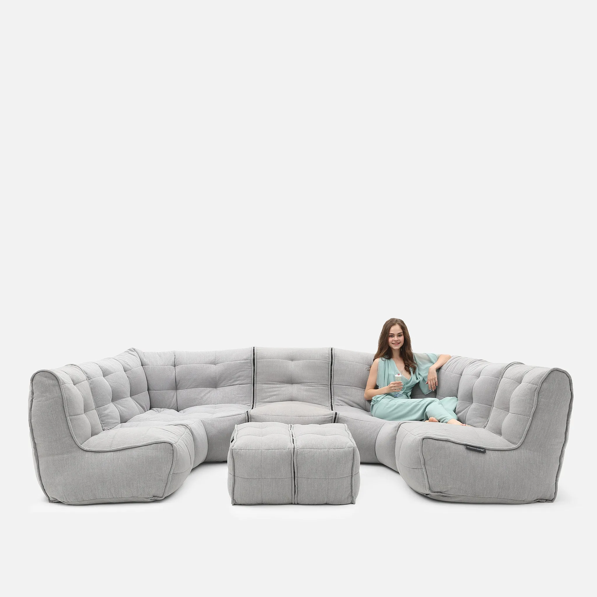 Mod 6 Lounge Max - Interior