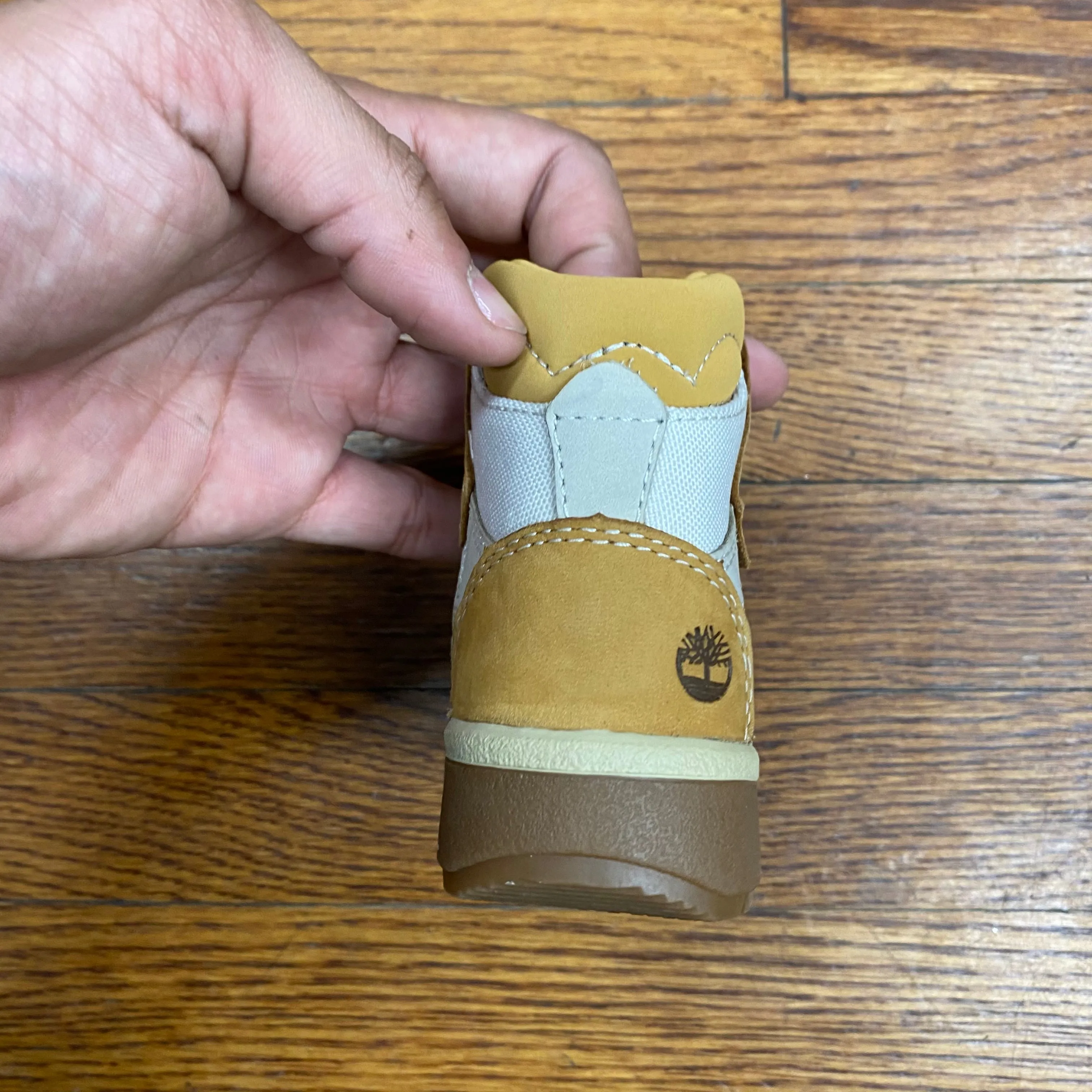Timberland 6IN F/L BT Toddler’s -LIGHT BEIGE